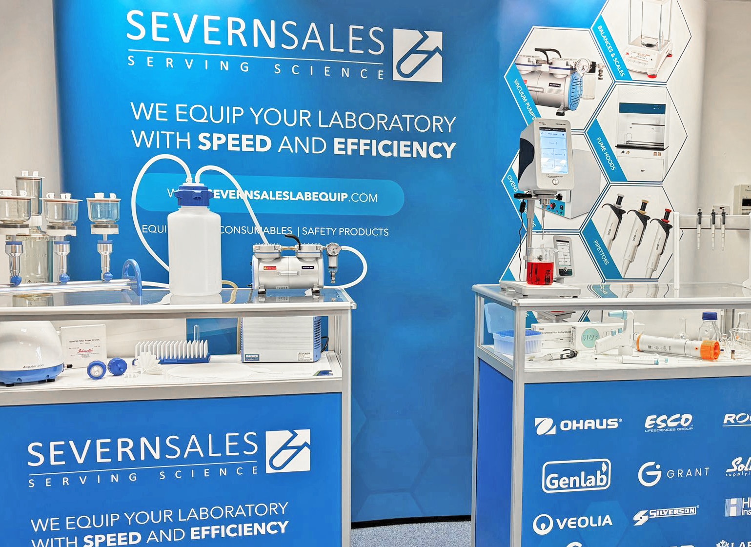 Lab innovations stand